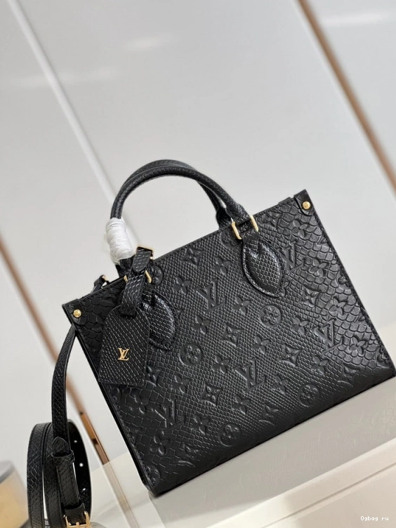 VUITTON PM ONTHEGO LOUIS 0814